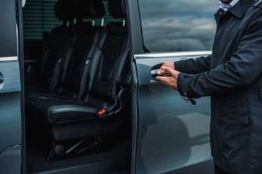 Transfer, Transfer Larnaka Lotnisko - Larnaka miasto (dowolny hotel) 5-8 osób